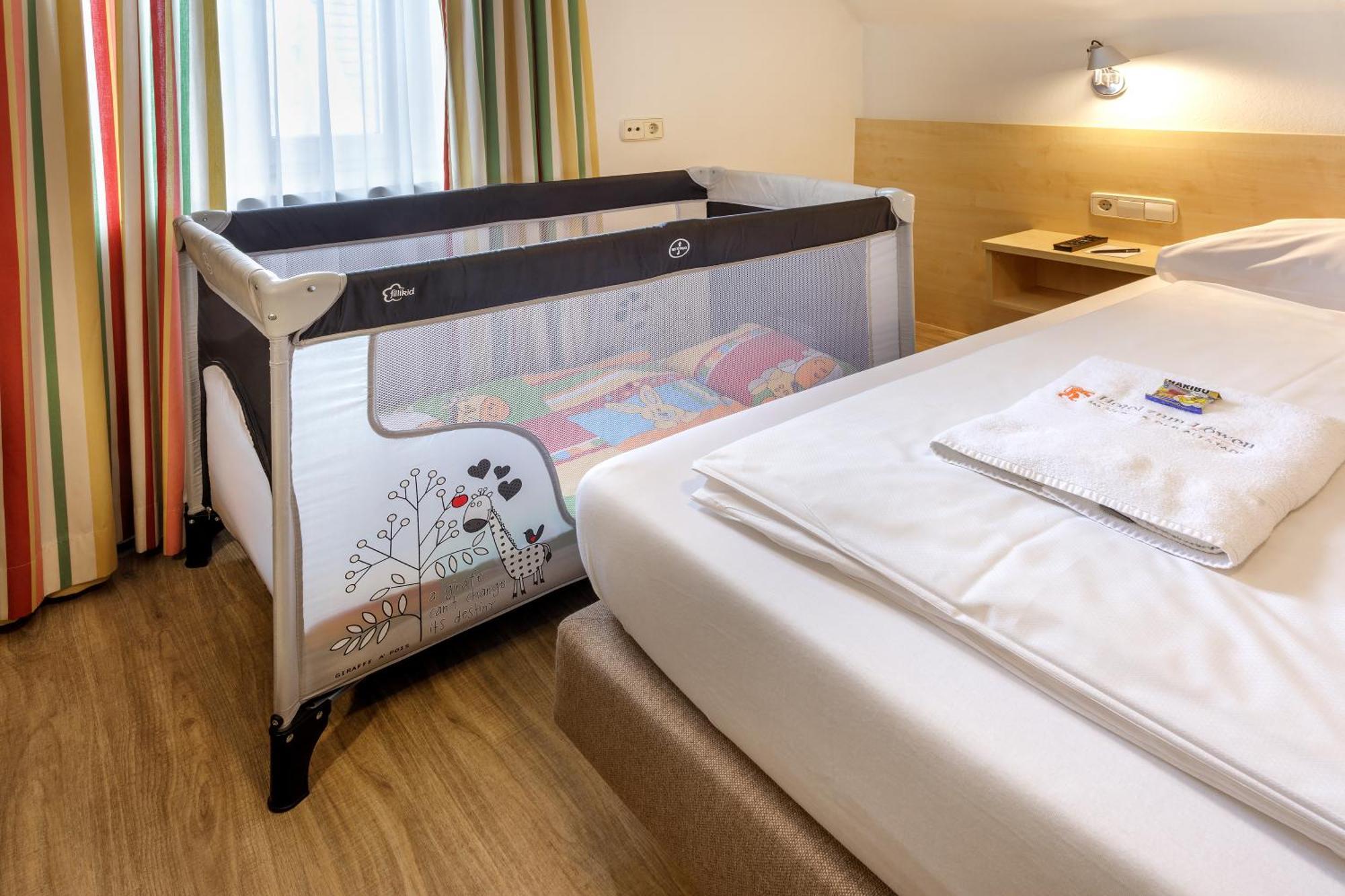 Hotel Zum Loewen Weißenhorn Zewnętrze zdjęcie